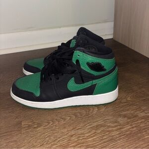 Air Jordan 1 Retro High OG GS 'Pine Green’